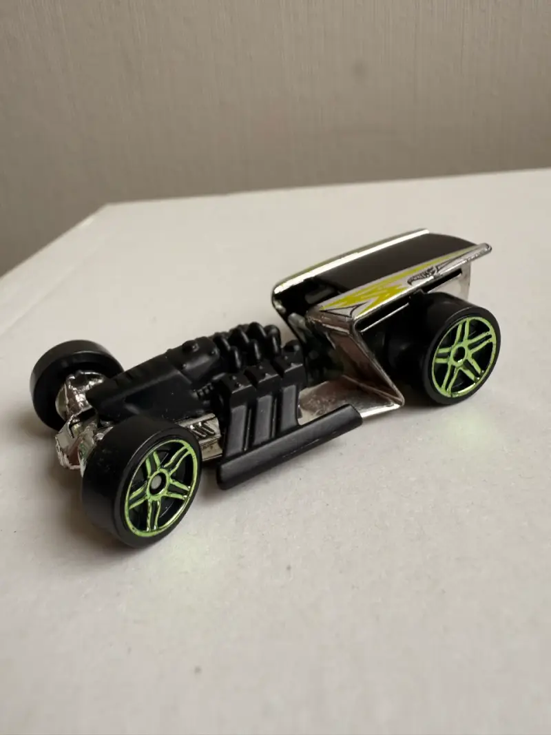 Auto de juguete Hot Wheels - 1