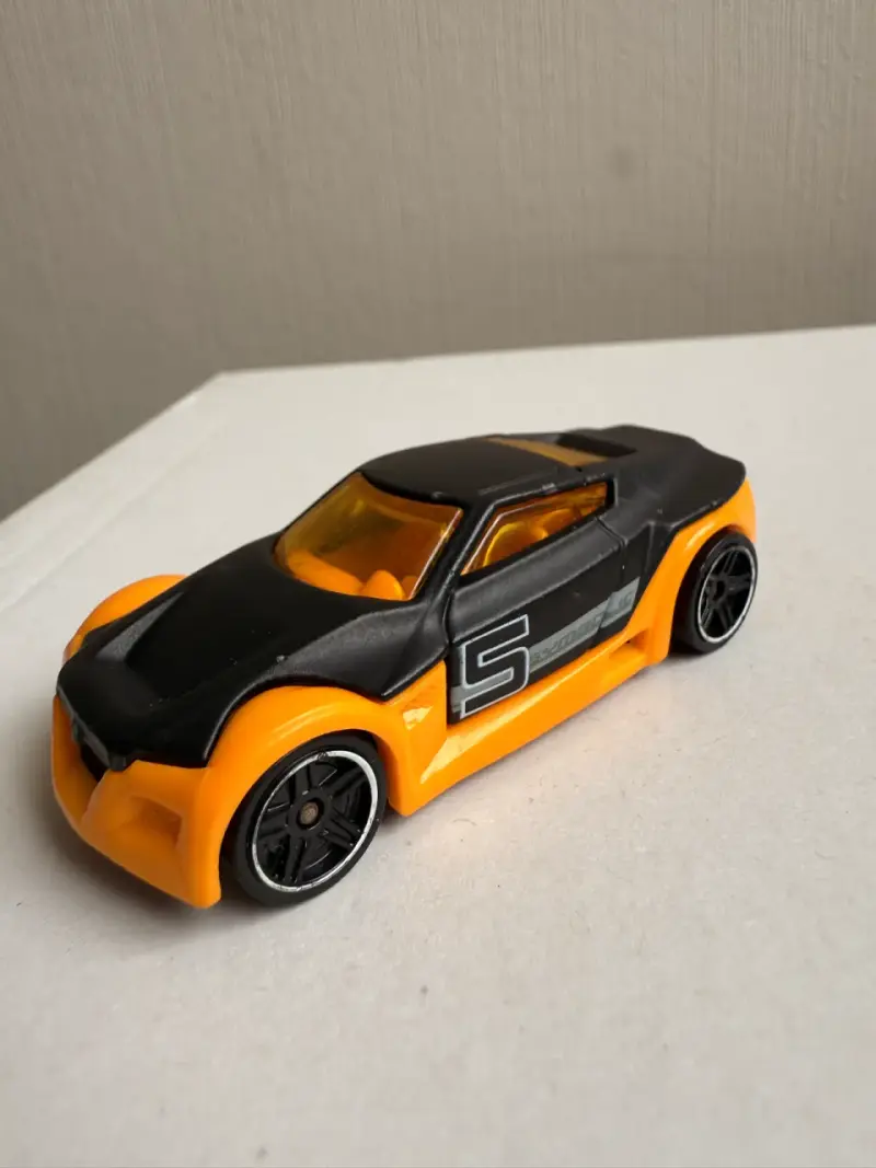 Auto de juguete Hot Wheels - 2