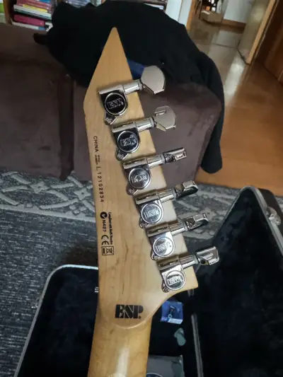 Guitarra Eléctrica ESP LTD MH-50 Black Floyd Rose - miniatura 4