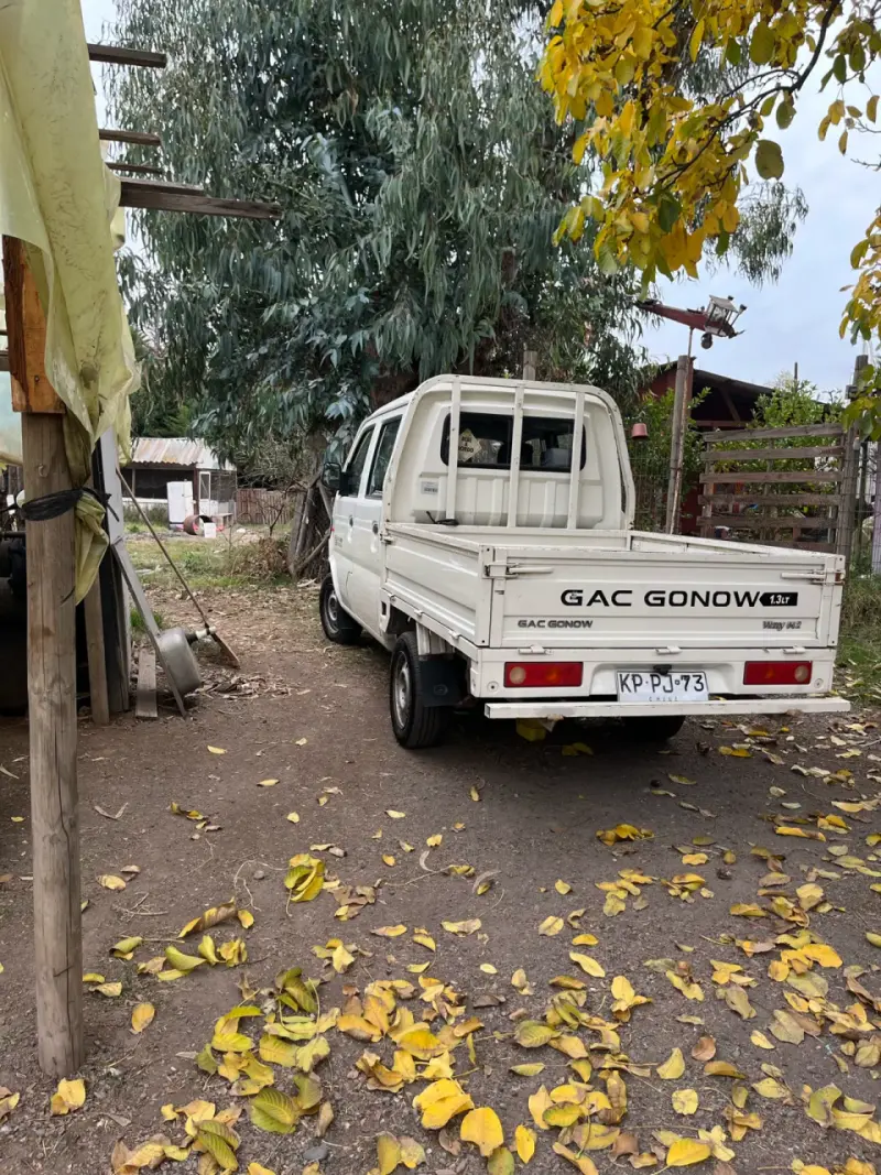 Camioneta GAC Gonow blanca - 3