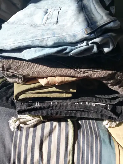 Lote de pantalones y poleras - miniatura 1