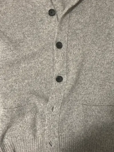 Cardigan gris de botones - miniatura 3