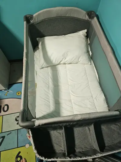 Cuna corral gris para bebé - miniatura 2