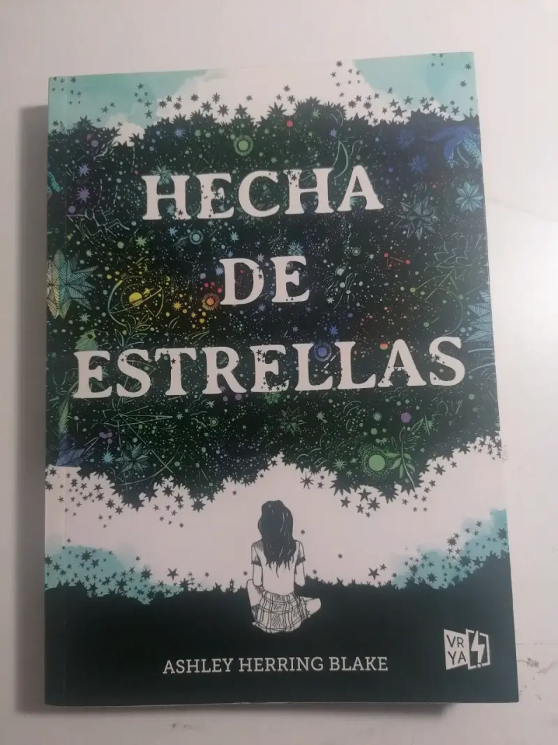 Libro 'Hecha de Estrellas' - 1