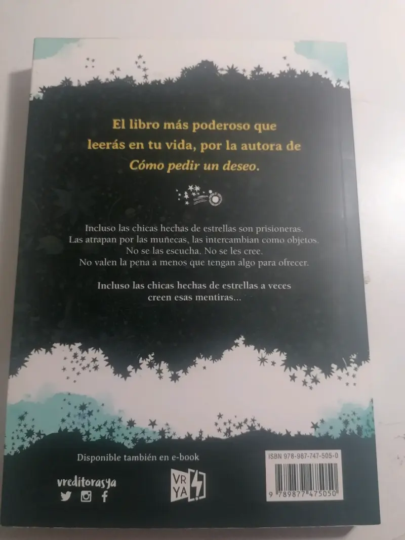 Libro 'Hecha de Estrellas' - 2