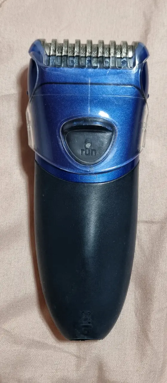 Maquinilla Braun cruzer4 con accesorios - 4