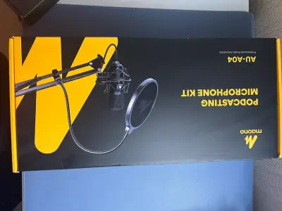 Kit de micrófono para podcasting - miniatura 1