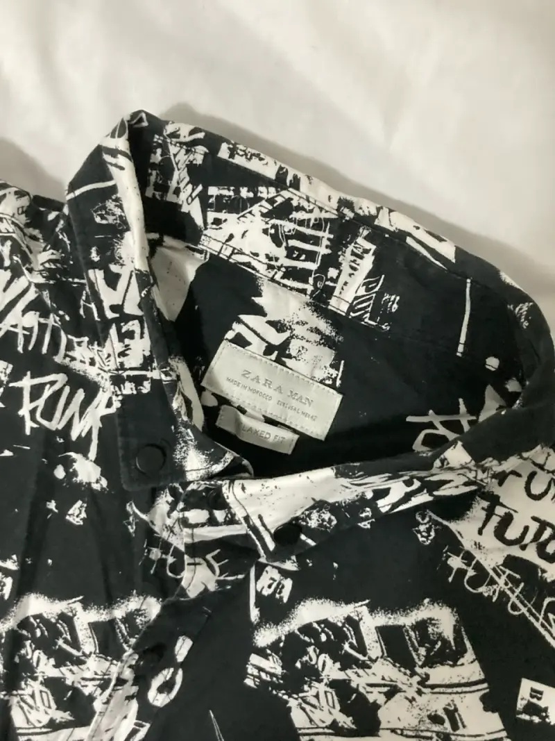 Camisa negra estampada graffiti ZARA - 2