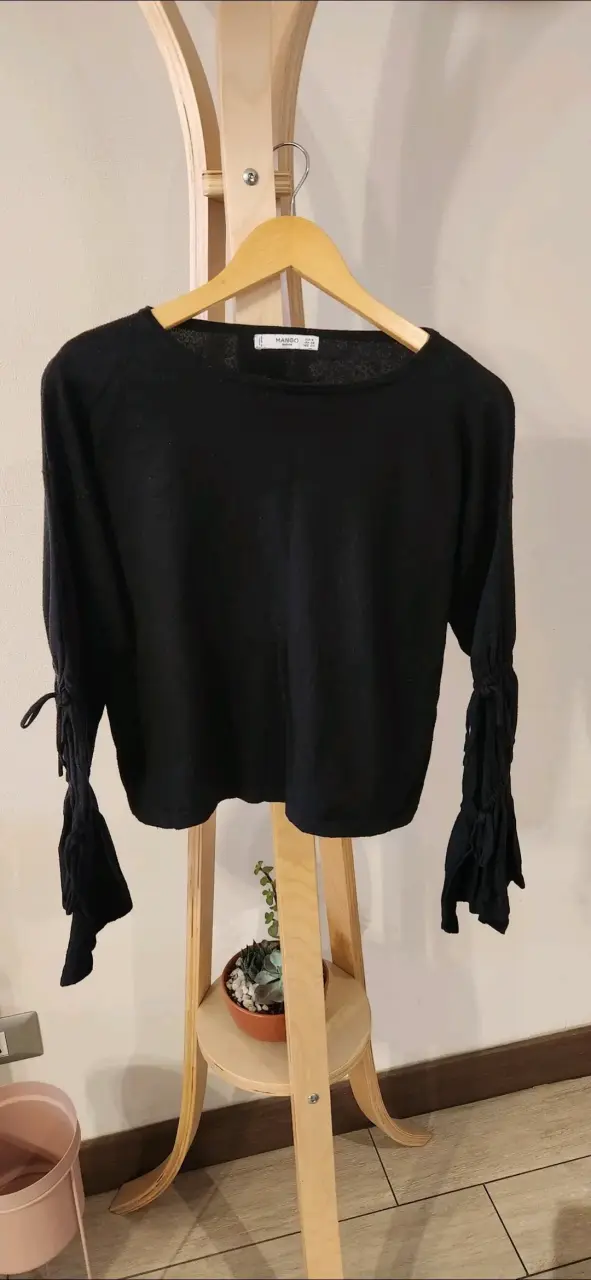 Sweater negro con lazo MANGO Talla XS - 1