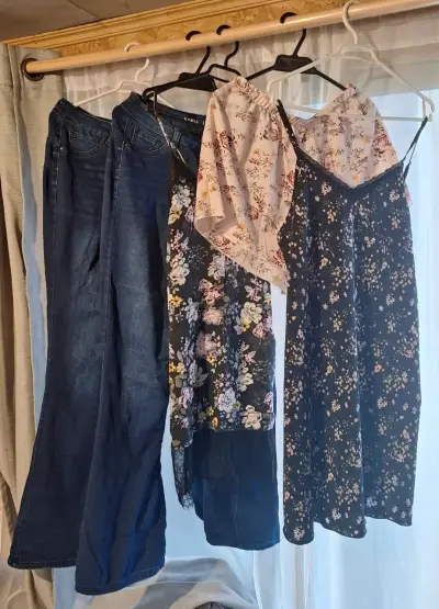 Lote de blusas y poleras - miniatura 6