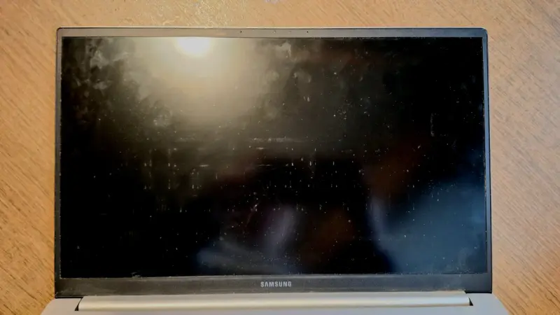 VENDO PARA DESARME COMPLETO - Samsung Galaxy Book - 3