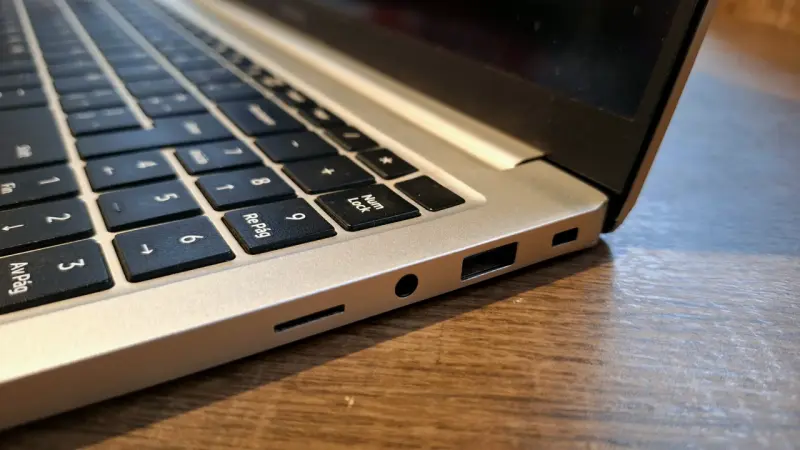 VENDO PARA DESARME COMPLETO - Samsung Galaxy Book - 5