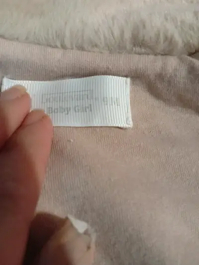 Abrigo de bebé beige peludo - miniatura 2