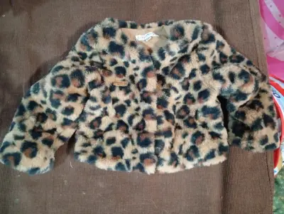 Chaqueta de peluche con estampado de leopardo - miniatura 1