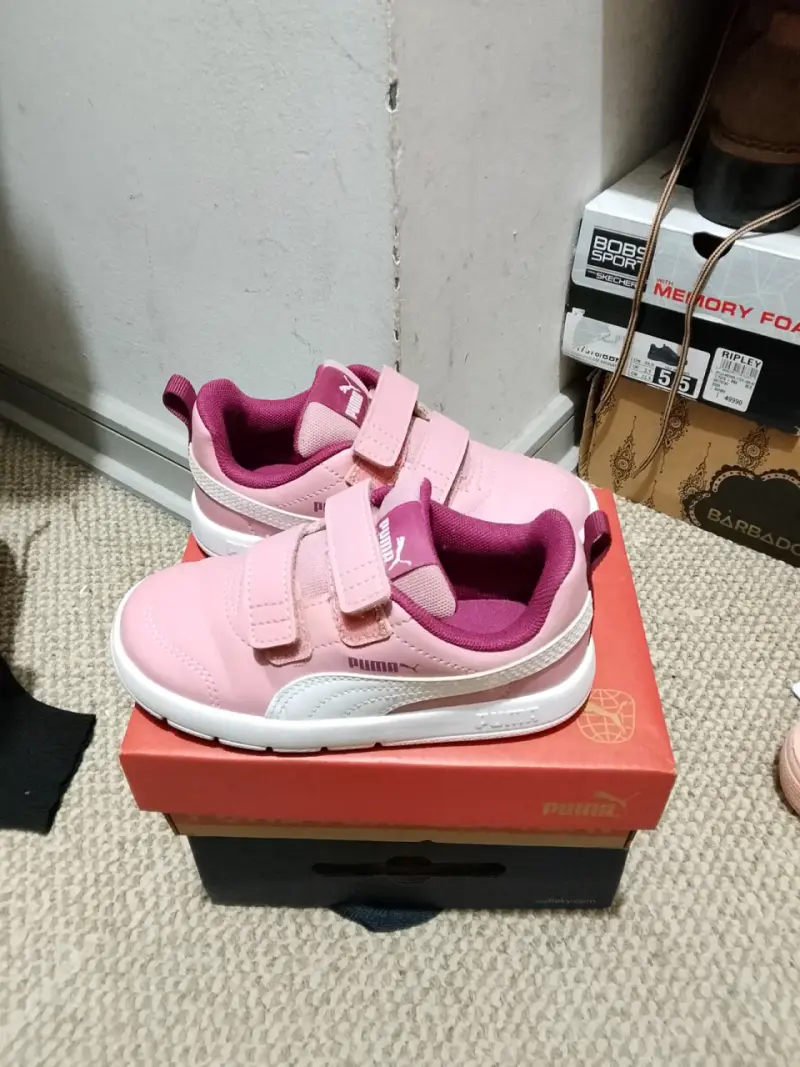 Zapatillas y chaquetas niña - 7