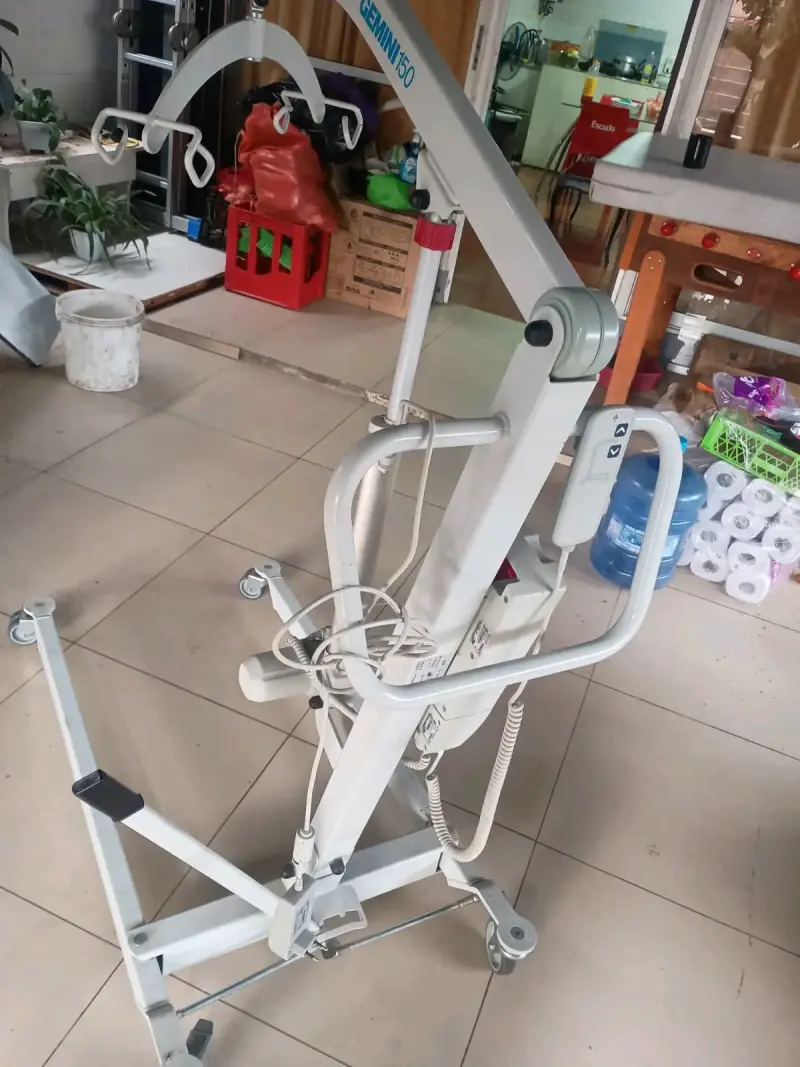 Grúa elevadora para pacientes - 4