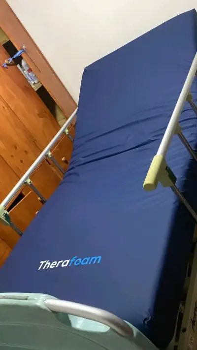 Cama clínica ajustable - miniatura 2