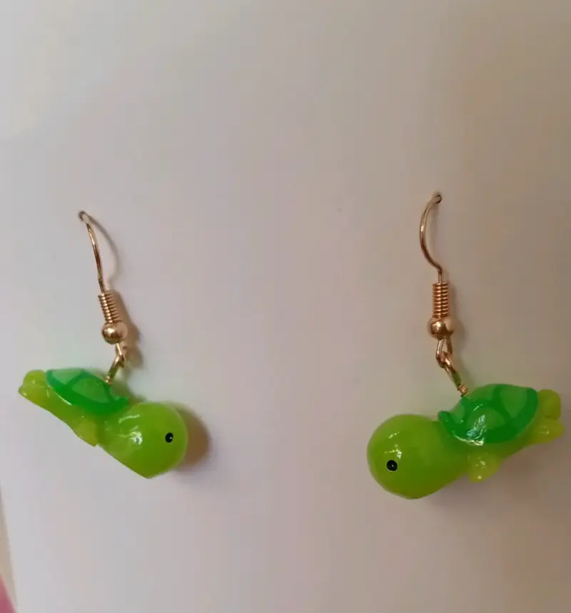 Aros colgantes tortugas verdes