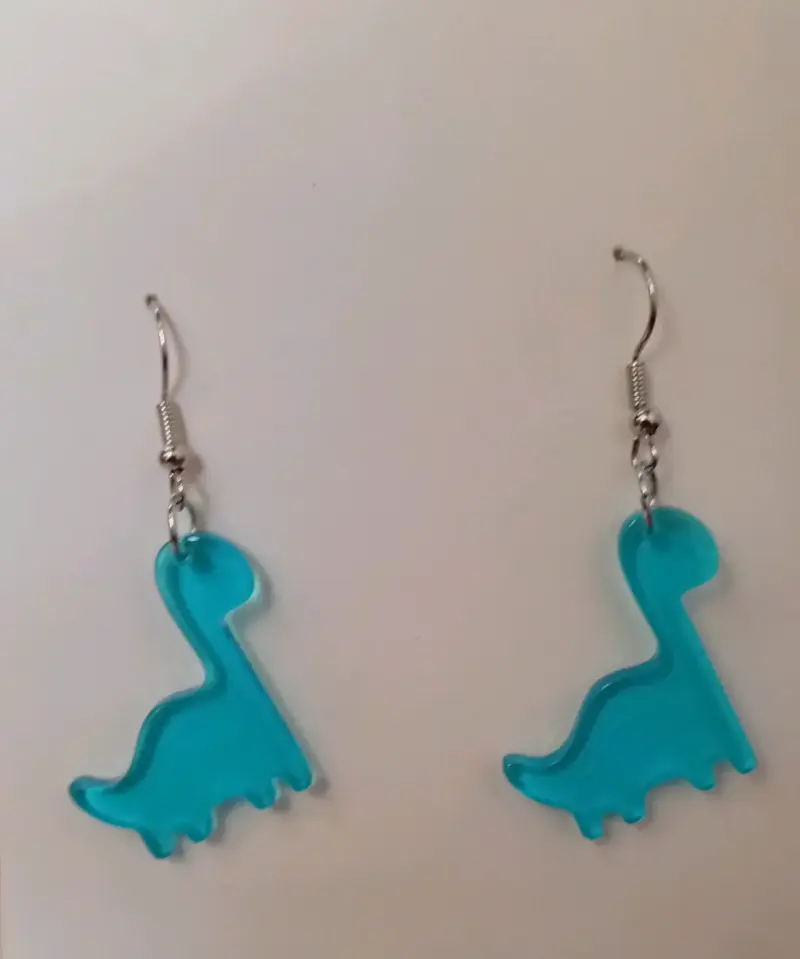 Aros colgantes de dinosaurio