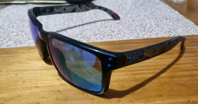 Anteojos de sol polarizados Oakley - miniatura 3