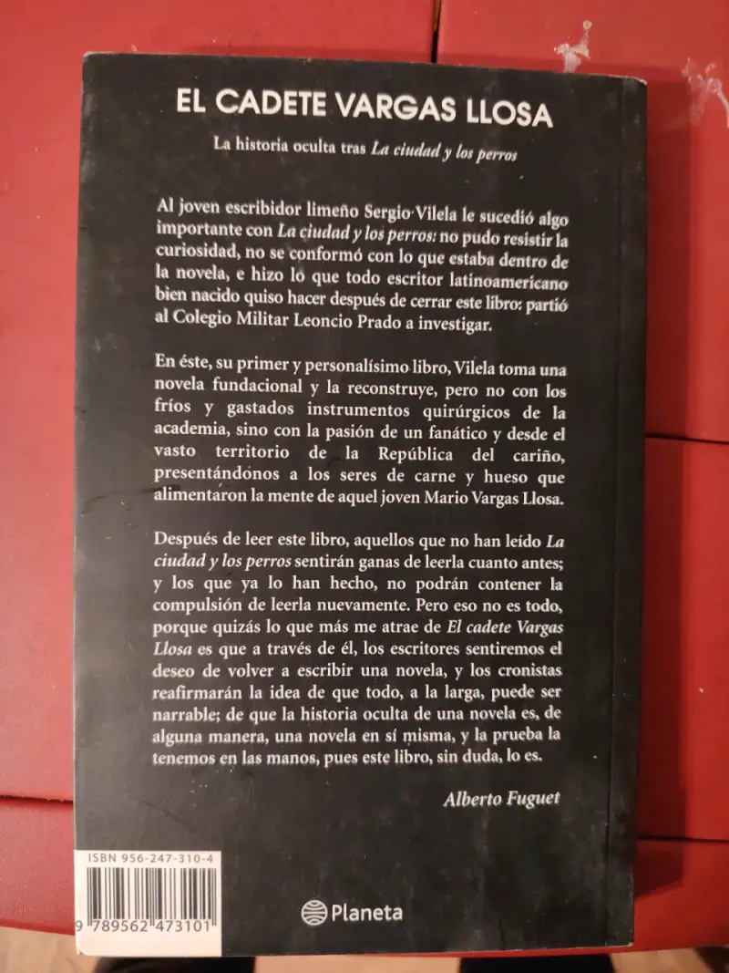 Libro 'El Cadete Vargas Llosa' - 2