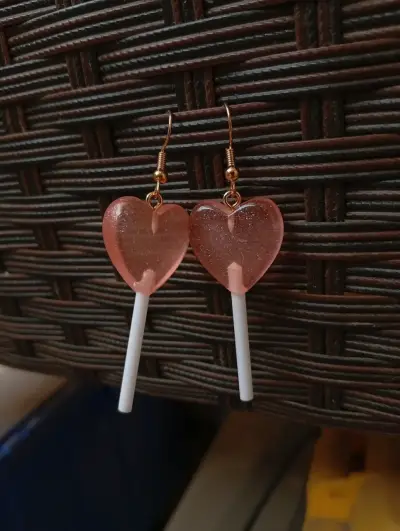 Aros colgantes corazón rosa - miniatura 1