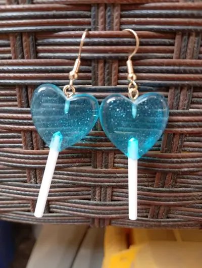 Aros colgantes corazón rosa - miniatura 2
