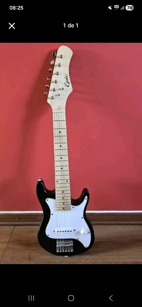 Guitarra eléctrica Epic negra