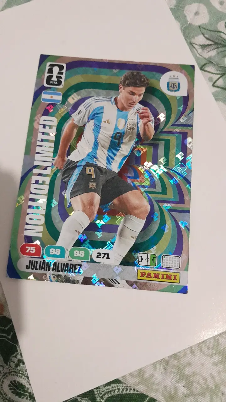 Lámina Panini Julián Álvarez - 1