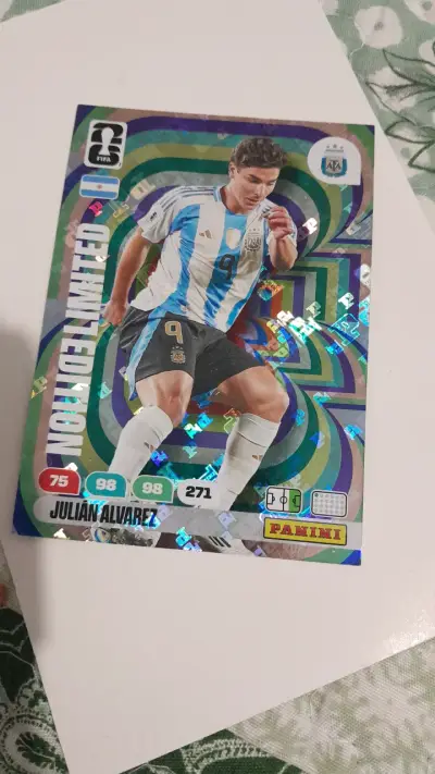 Lámina Panini Julián Álvarez - miniatura 1
