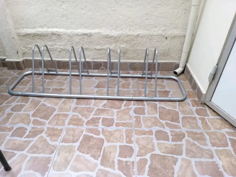 Bicicletero metálico