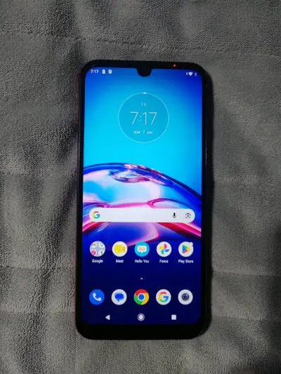 Smartphone Motorola e6s con cargador - miniatura 4