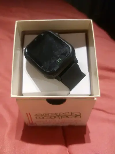 Reloj inteligente Smartwatch negro - miniatura 1