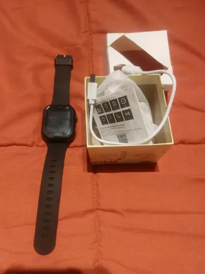 Reloj inteligente Smartwatch negro - miniatura 3