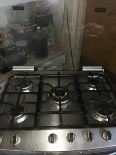 Cocina a gas usada - miniatura 4