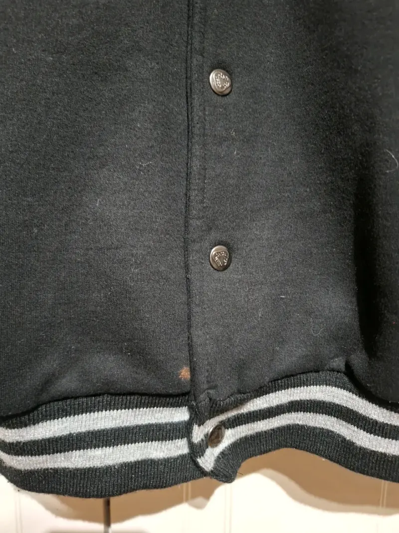 Chaqueta bomber negra y gris - 2