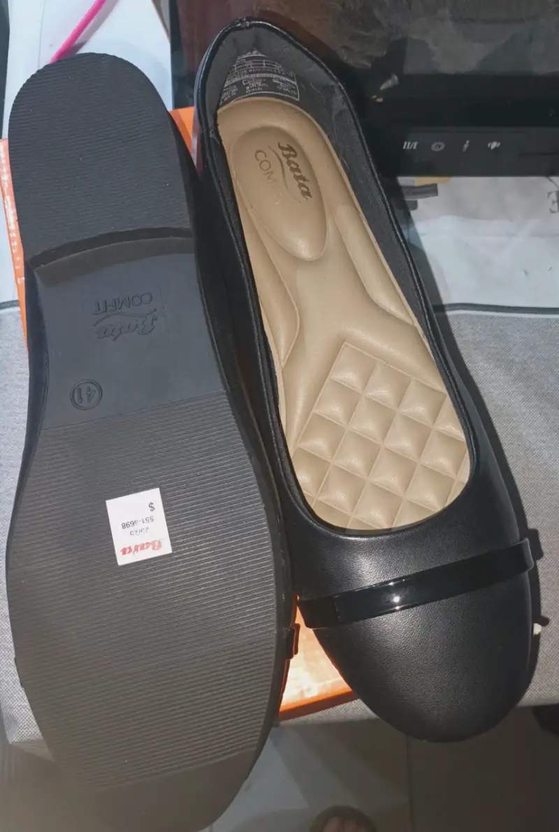 Zapatos planos negros Bata - 2