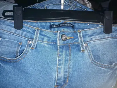Jeans skinny tallas laterales - miniatura 3