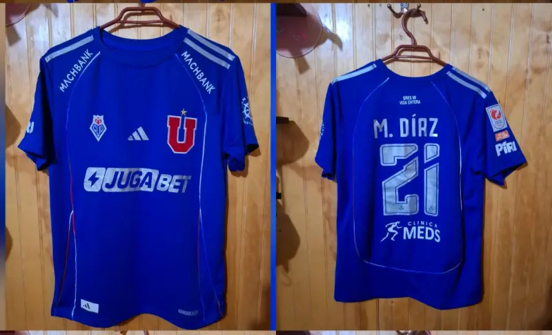 Camiseta fútbol Universidad de Chile