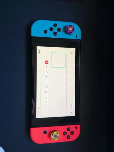 Nintendo Switch V1 + Caja Original + 2 Estuches - miniatura 2