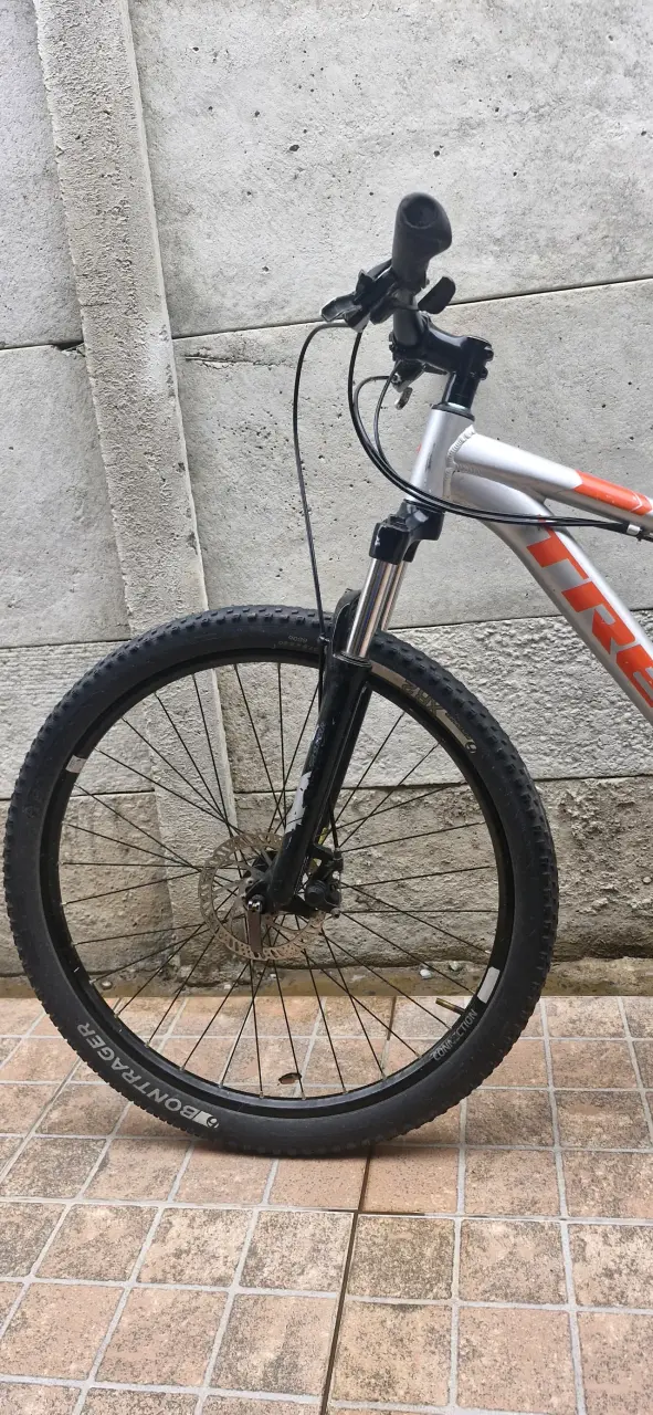 Bicicleta de montaña Trek gris - 1