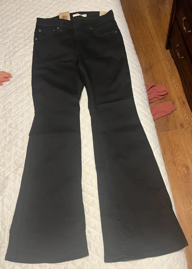 Jeans negros Levi's Flare - 2