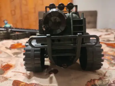Camión de juguete todoterreno - miniatura 3