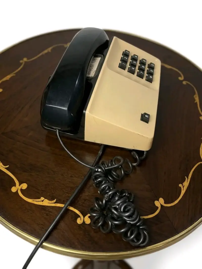 Teléfono fijo vintage beige - 1