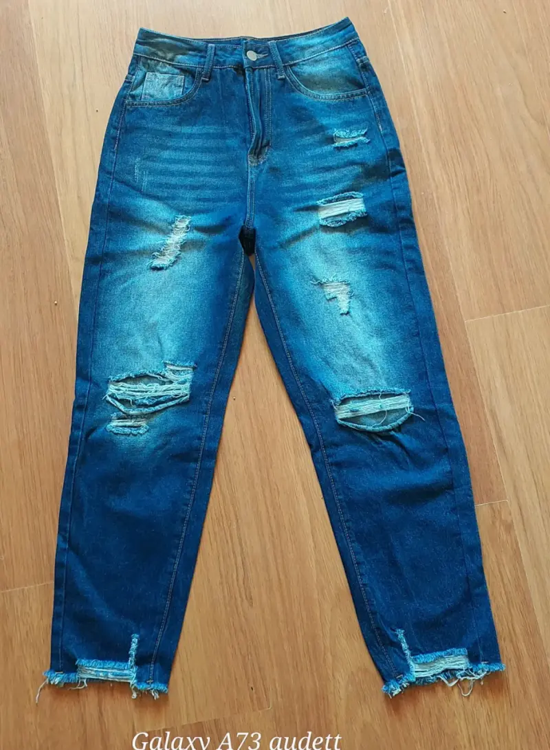 Jeans azul rasgados - 1