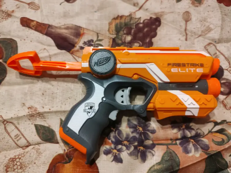 Pistola Nerf Firestrike Elite - 1