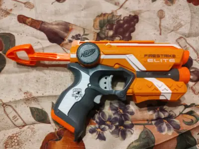 Pistola Nerf Firestrike Elite - miniatura 1
