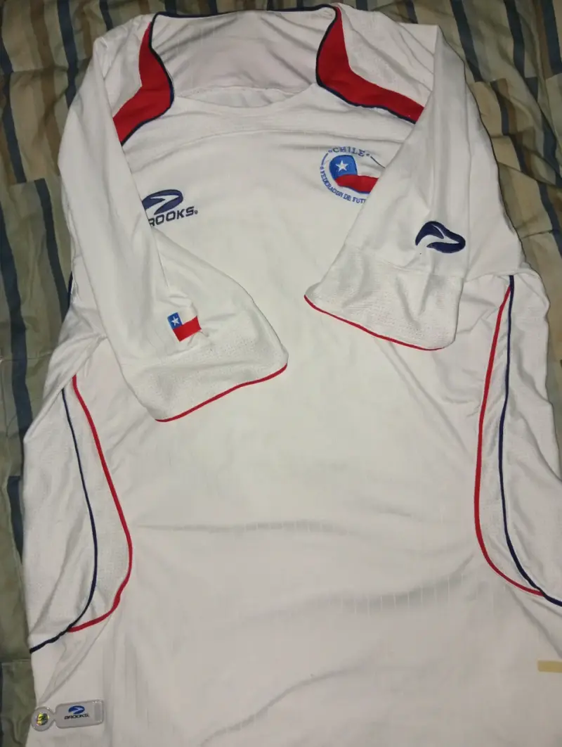 Camiseta blanca Brooks Chile - 6