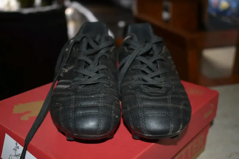 Zapatos de fútbol negros Lotto - 3