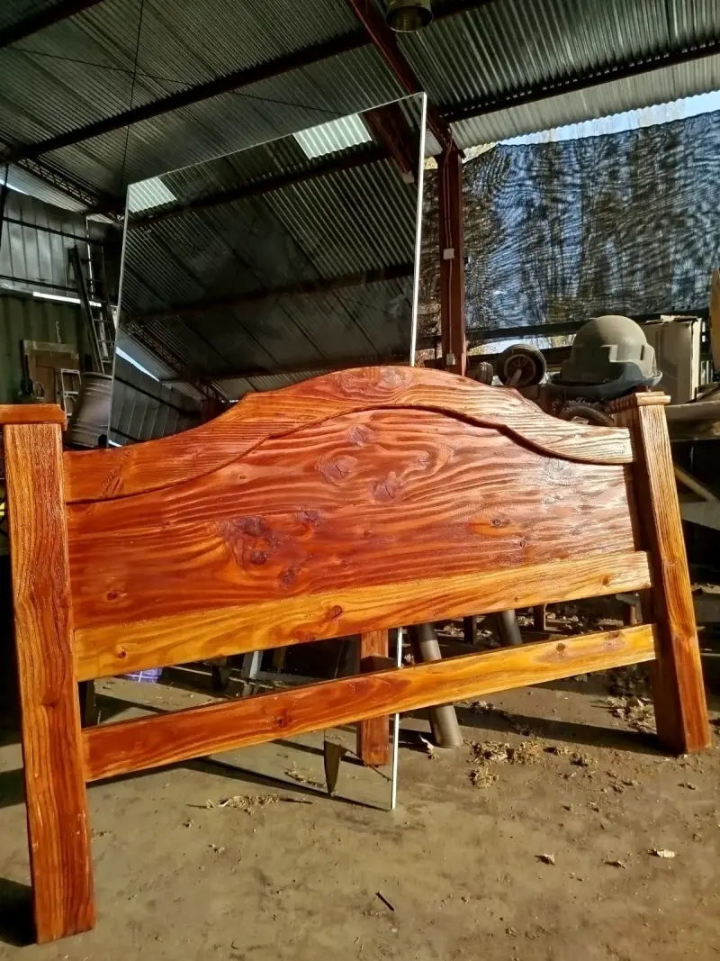 Cabecera de cama de madera - 1